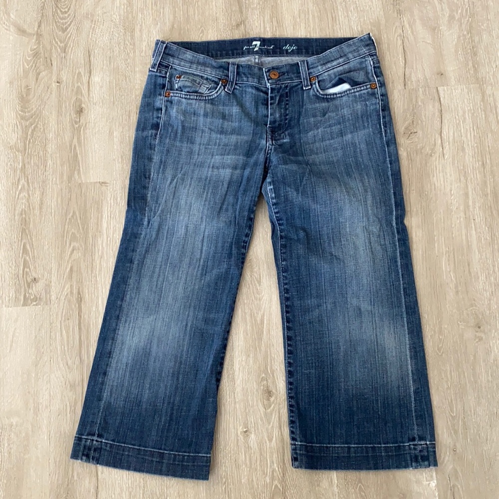 Seven for all mankind cropped straight leg jeans in a size 30